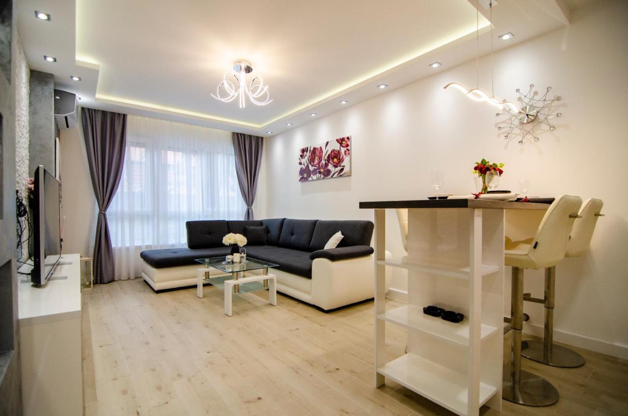 Apartman Mdb Lux Szabadka Kültér fotó