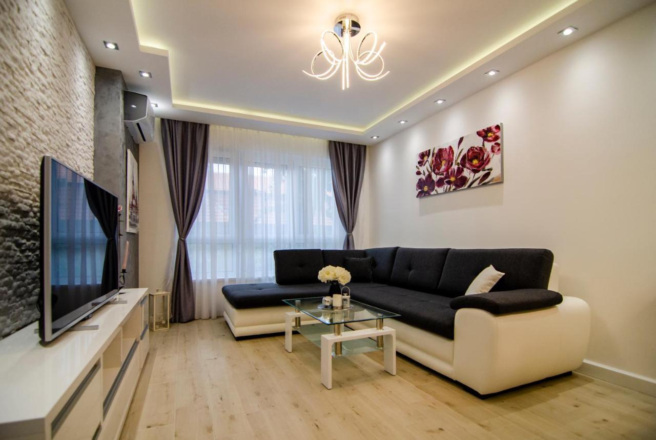 Apartman Mdb Lux Szabadka Kültér fotó