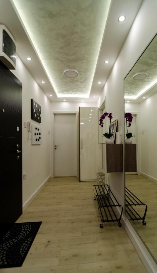 Apartman Mdb Lux Szabadka Kültér fotó