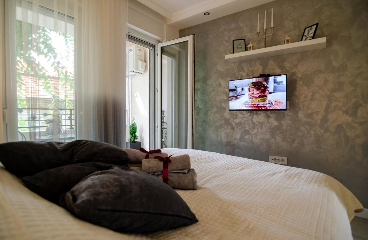 Apartman Mdb Lux Szabadka Kültér fotó
