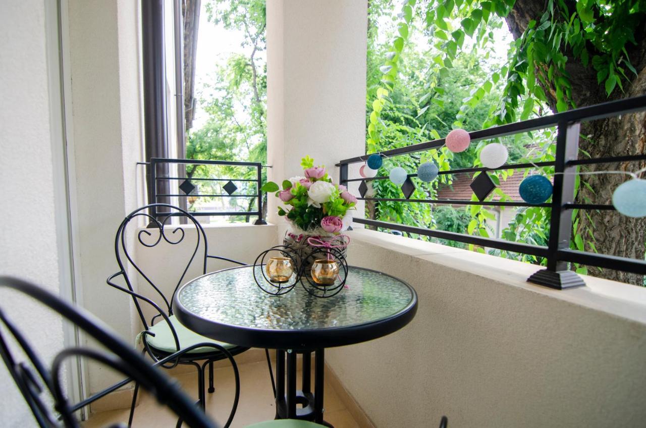 Apartman Mdb Lux Szabadka Kültér fotó