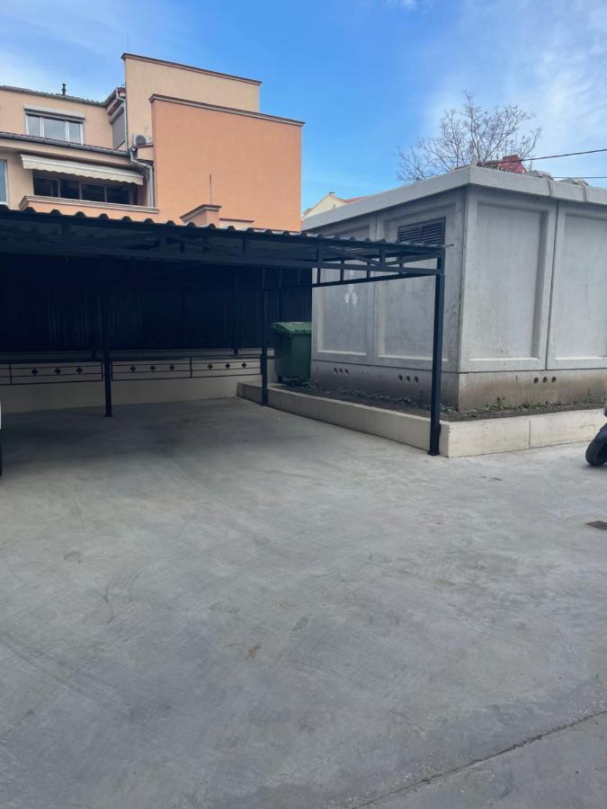 Apartman Mdb Lux Szabadka Kültér fotó